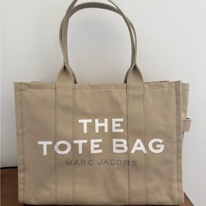 MARC JACOBS Tan Tote Bag, Large